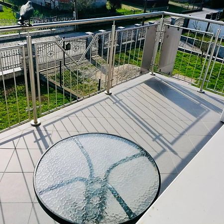 Apartman Bago Deluxe Near Zagreb Airport ヴェリカ・ゴリツァ エクステリア 写真
