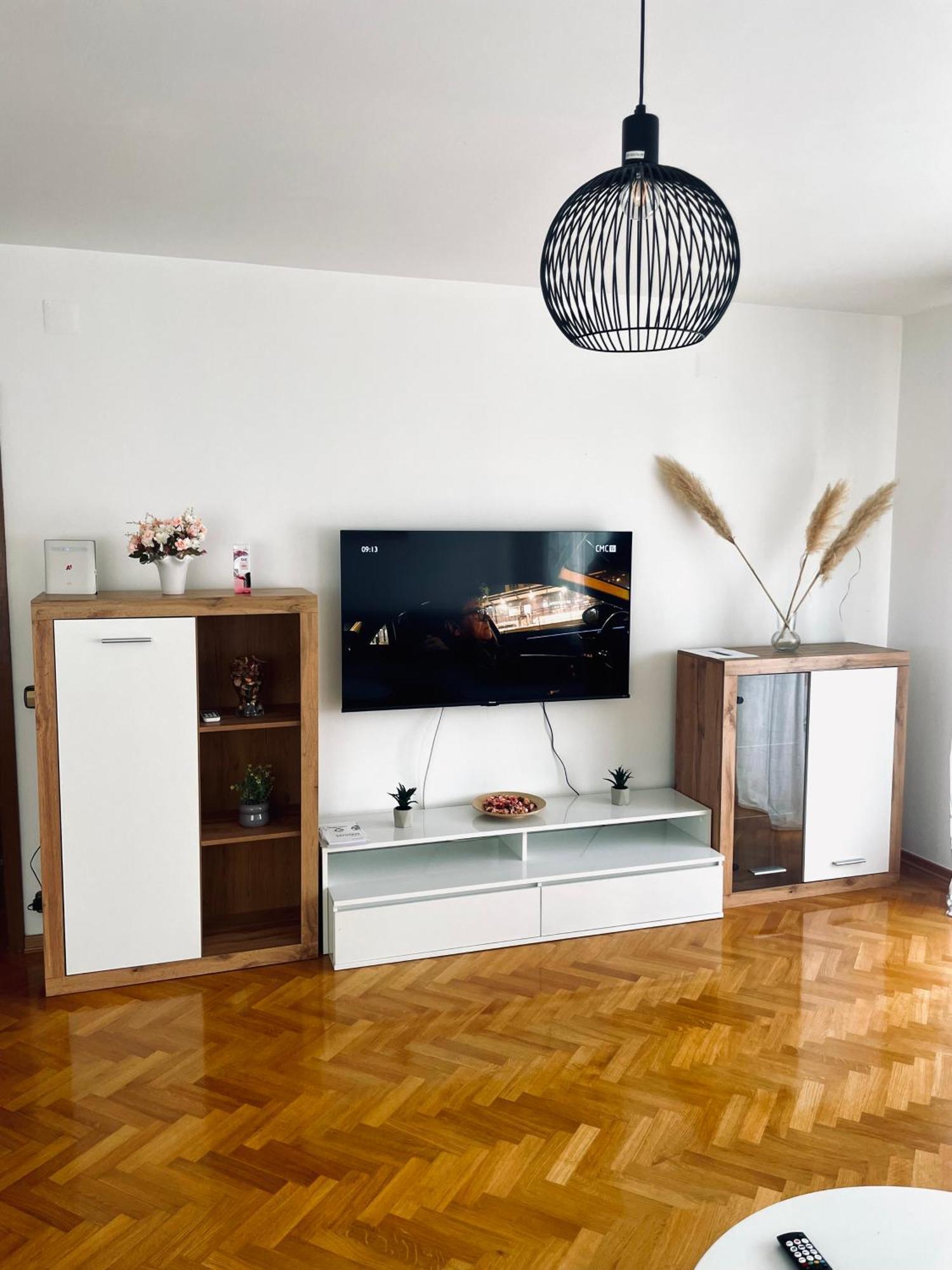 Apartman Bago Deluxe Near Zagreb Airport ヴェリカ・ゴリツァ エクステリア 写真