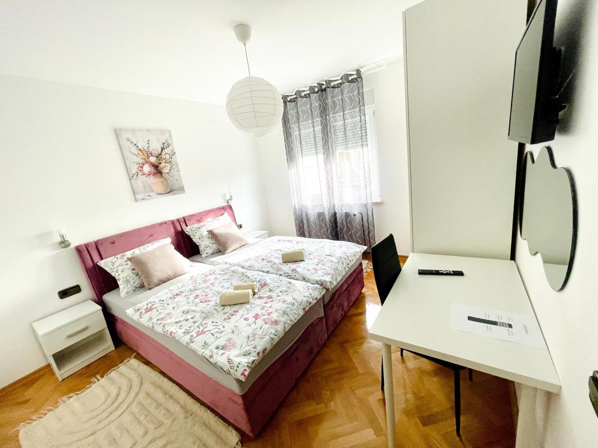 Apartman Bago Deluxe Near Zagreb Airport ヴェリカ・ゴリツァ エクステリア 写真