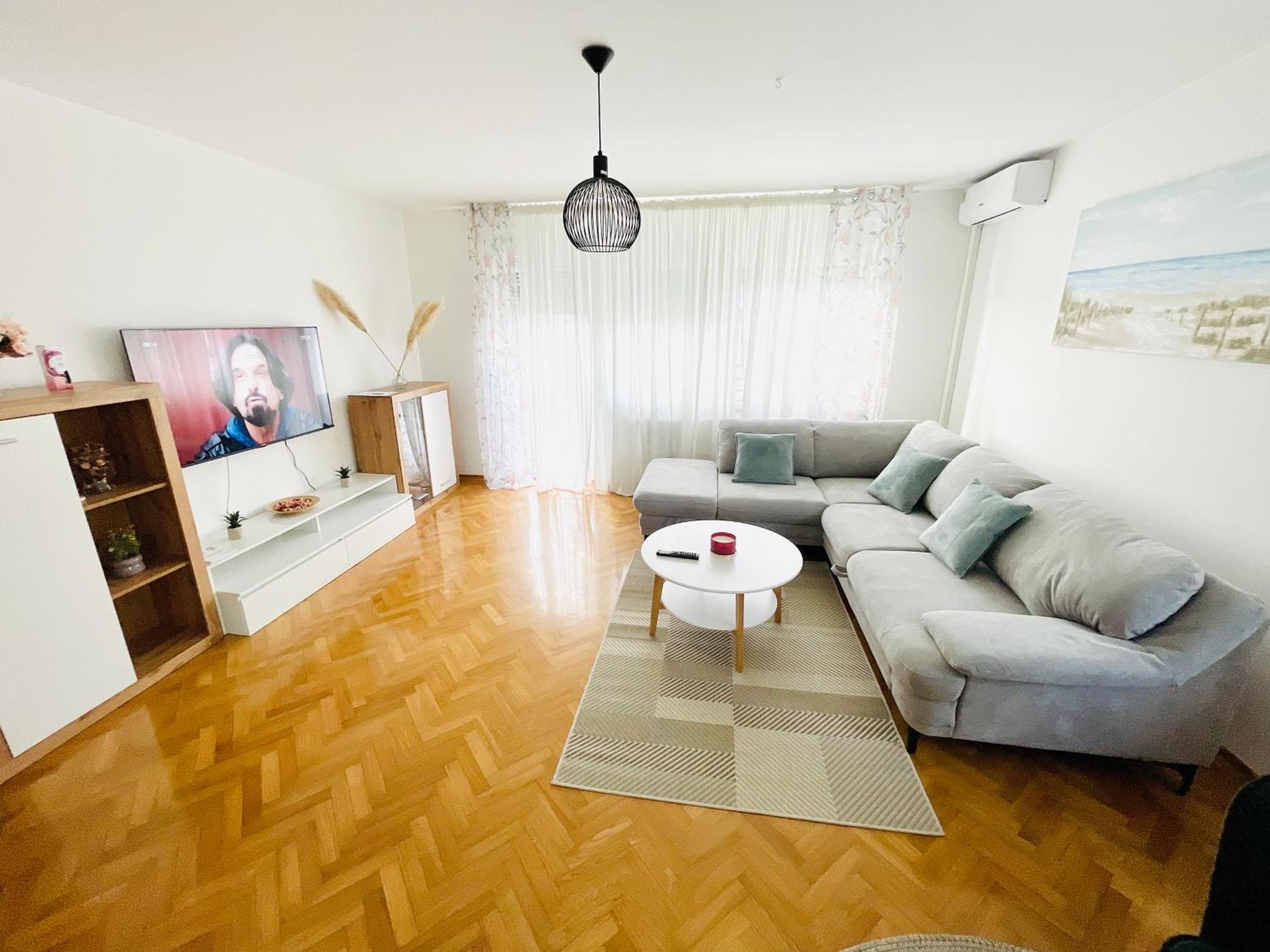 Apartman Bago Deluxe Near Zagreb Airport ヴェリカ・ゴリツァ エクステリア 写真