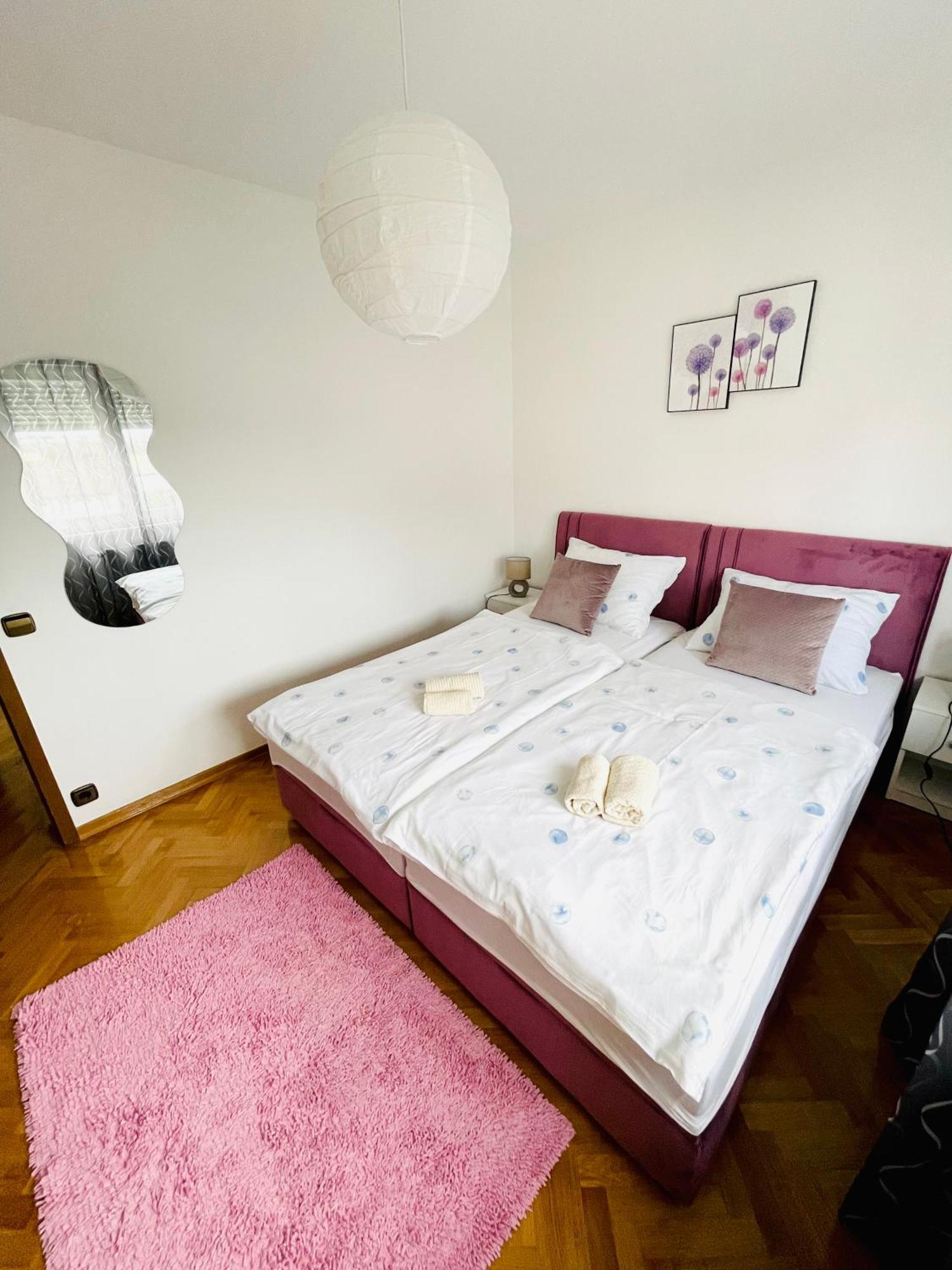 Apartman Bago Deluxe Near Zagreb Airport ヴェリカ・ゴリツァ エクステリア 写真