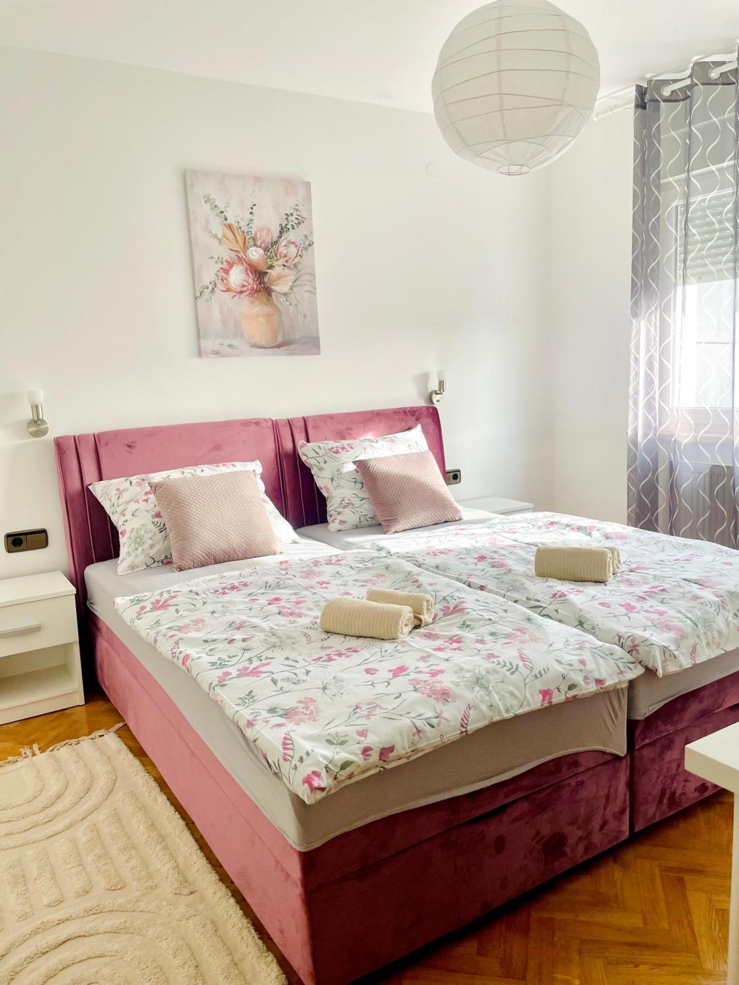 Apartman Bago Deluxe Near Zagreb Airport ヴェリカ・ゴリツァ エクステリア 写真