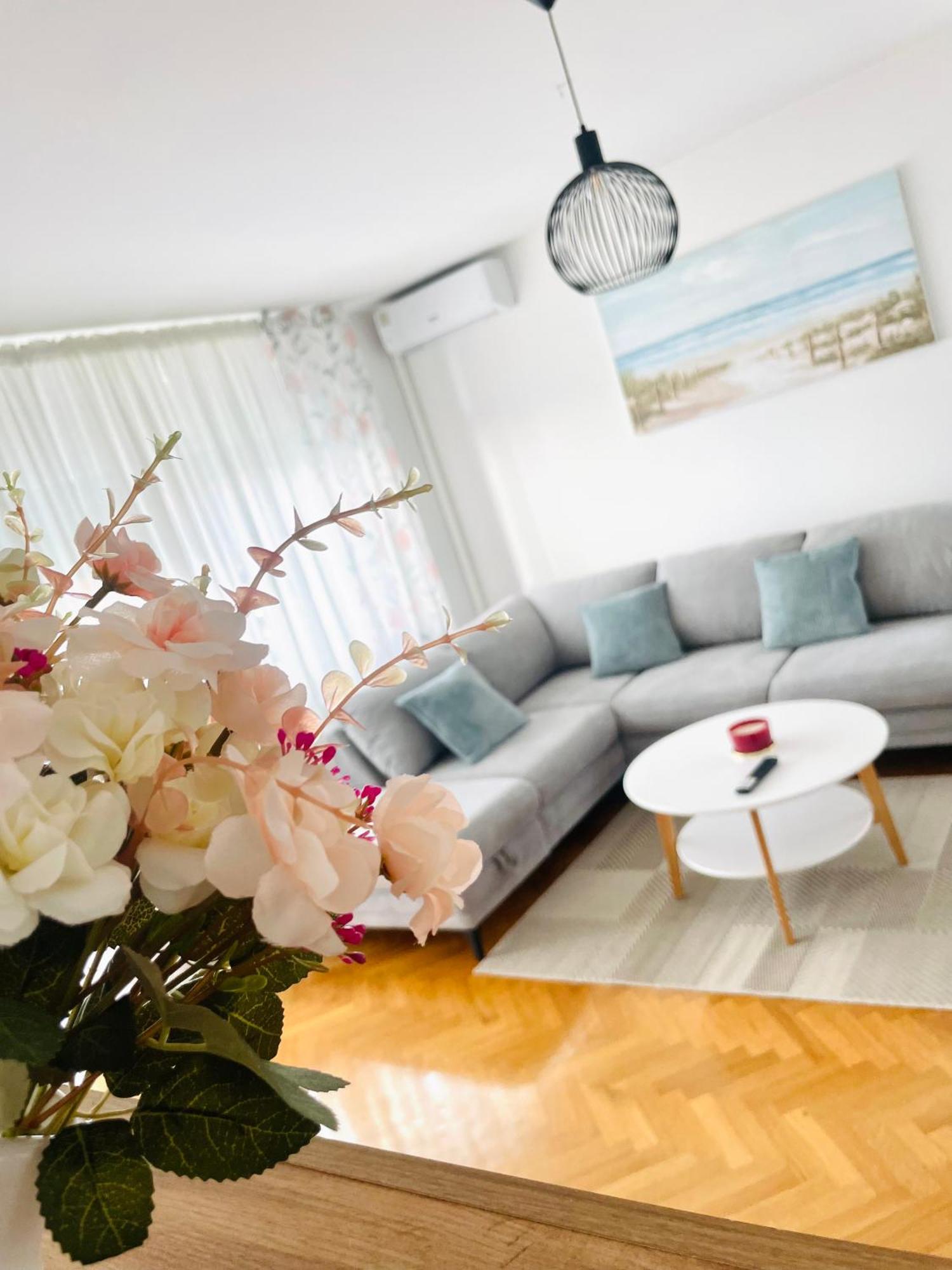 Apartman Bago Deluxe Near Zagreb Airport ヴェリカ・ゴリツァ エクステリア 写真