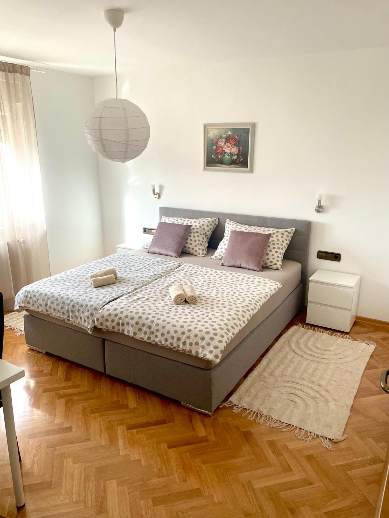 Apartman Bago Deluxe Near Zagreb Airport ヴェリカ・ゴリツァ エクステリア 写真