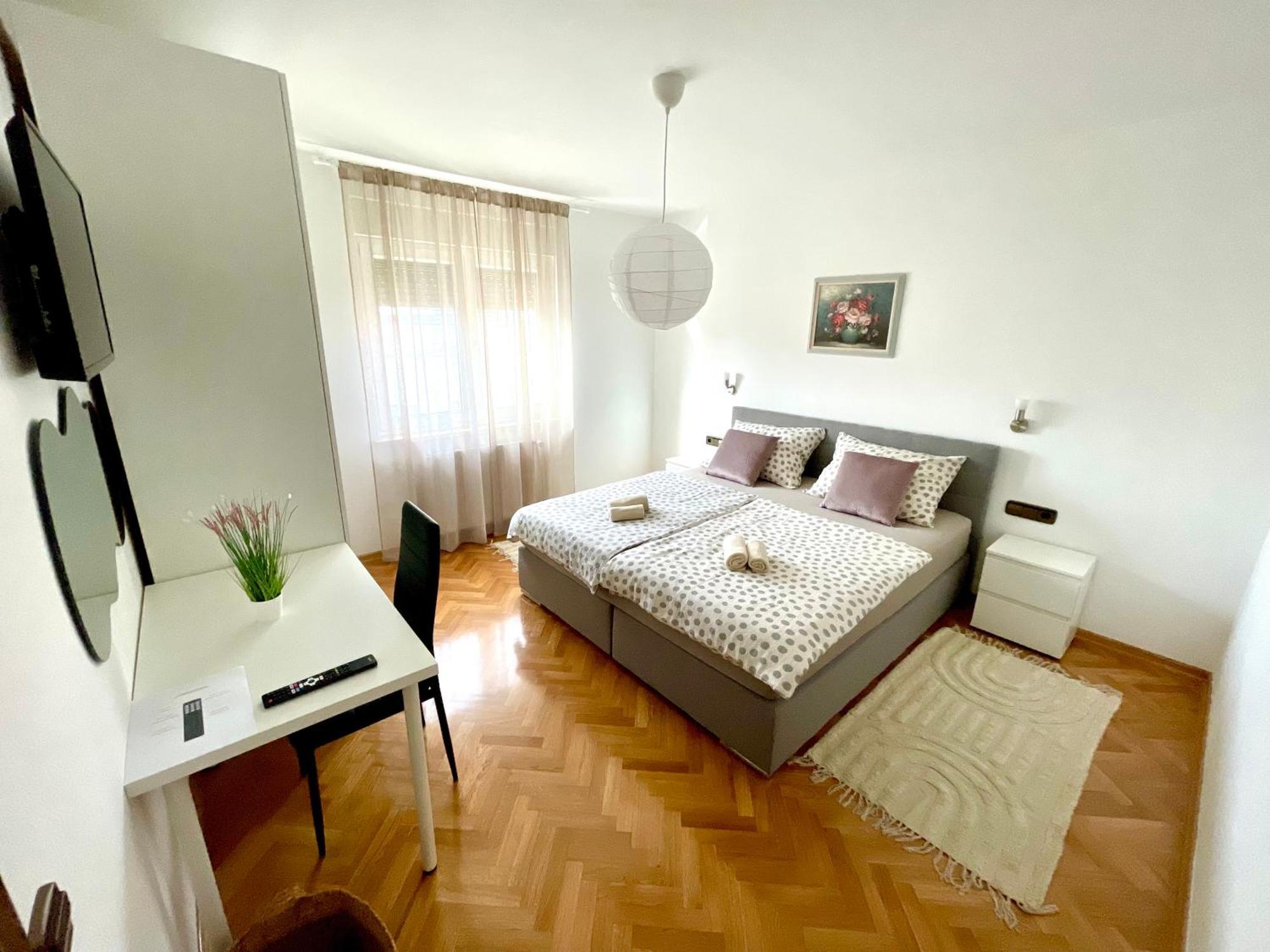 Apartman Bago Deluxe Near Zagreb Airport ヴェリカ・ゴリツァ エクステリア 写真